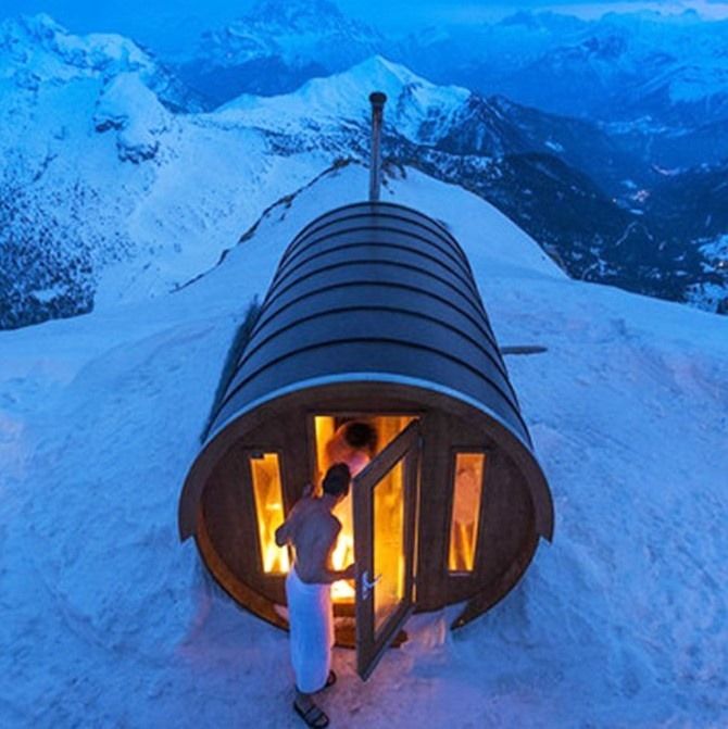 Moderno 3-4 Personas Pino / Hemlock canadiense / Rojo calefacción de la habitación de uso al aire libre Sauna bonita Barril de cedro Sala de sauna con Harvia Para la familia